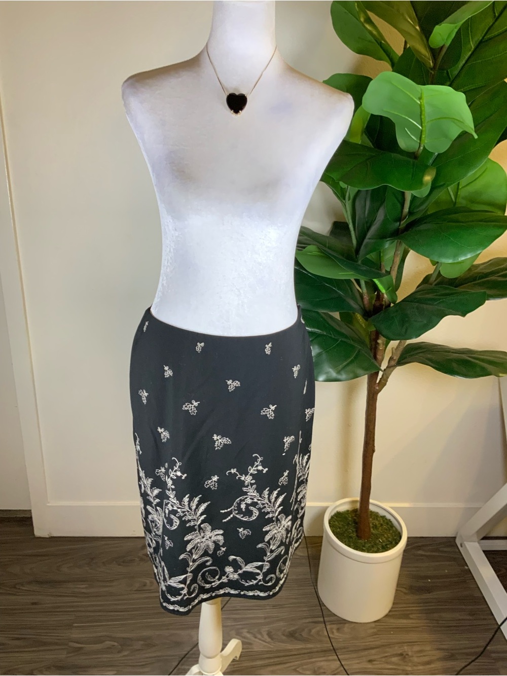 Ann Taylor Black Pencil Skirt with White Embroidered Floral Detail